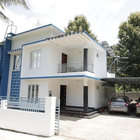 Le Sancta Homestay Maraiyūr Zewnętrze zdjęcie